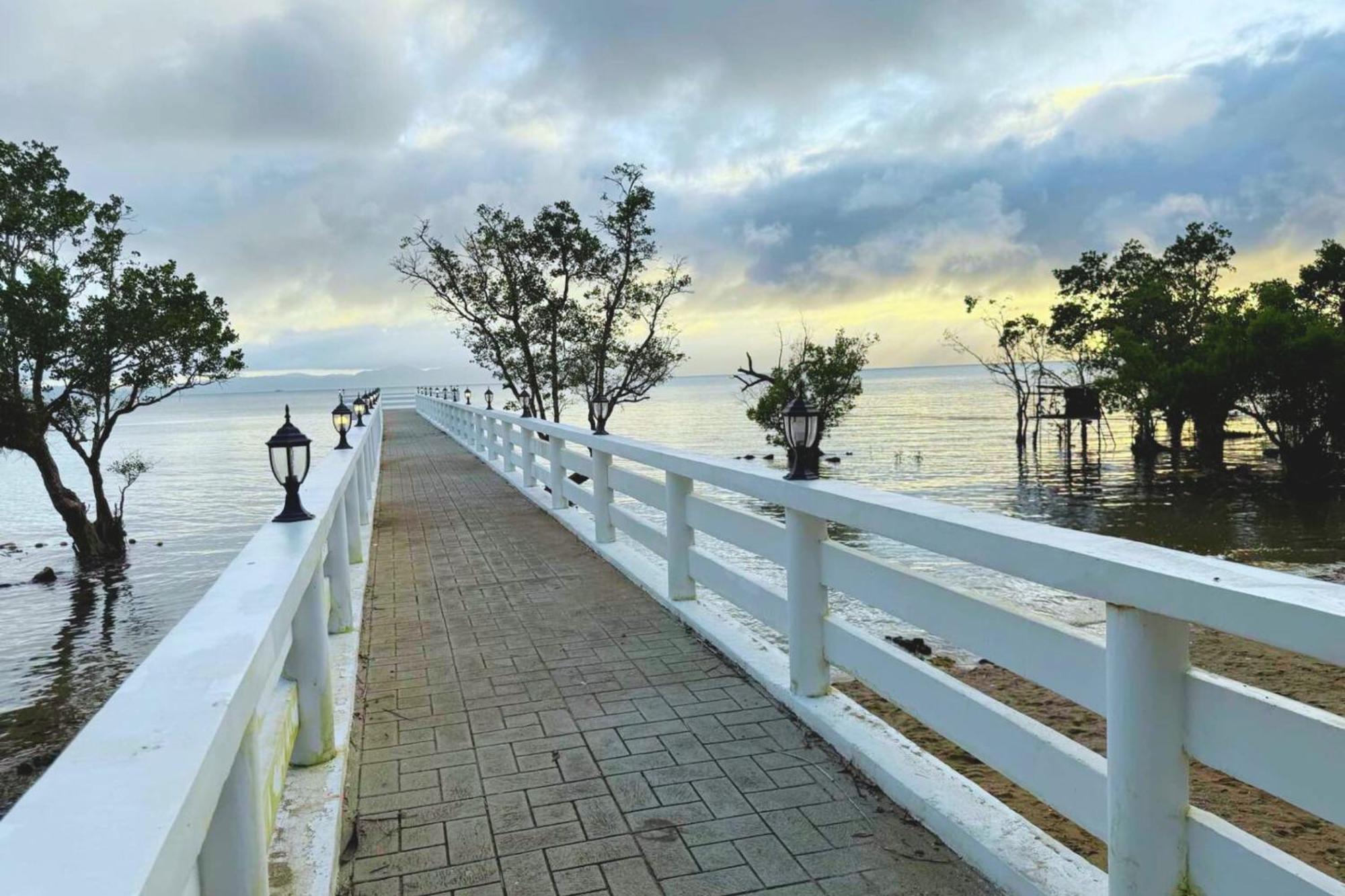 Kehalani Beach Resort By Cocotel Quezon  Exterior foto